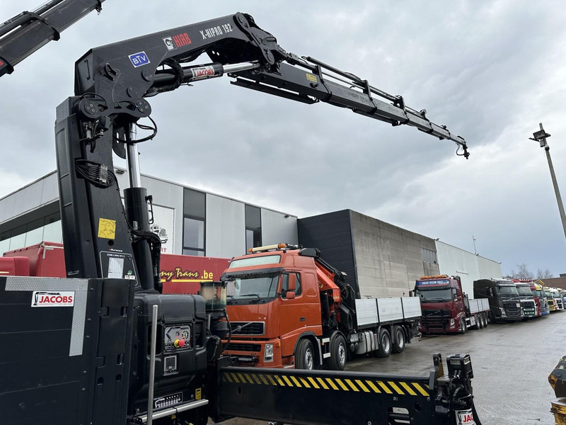 Volvo FM 460 8x4 TRIDEM + CRANE HIAB 192 E-5 X HIPRO - DYNAMIC STEERING - 364.000km - TOP CONDITION - Crane truck: picture 4 Volvo FM 460 8x4 TRIDEM + CRANE HIAB 192 E-5 X HIPRO - DYNAMIC STEERING - 364.000km - TOP CONDITION - Crane truck: picture 4