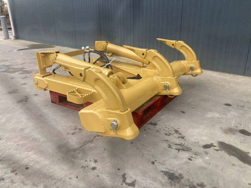 Attachment for Construction machinery Cat D4H Ripper: picture 1