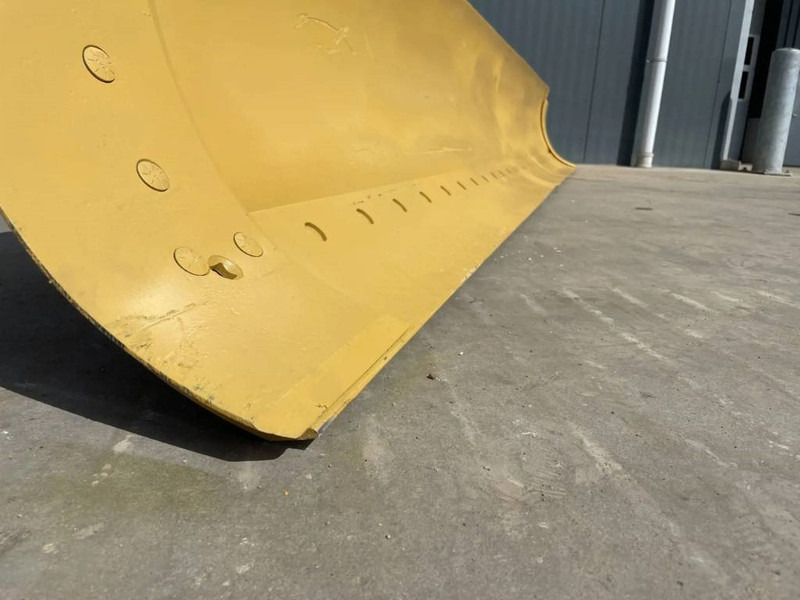 Cat 140K Moldboard - Blade for Construction machinery: picture 4 Cat 140K Moldboard - Blade for Construction machinery: picture 4