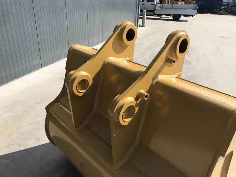 Cat 329F - Bucket for Construction machinery: picture 5 Cat 329F - Bucket for Construction machinery: picture 5