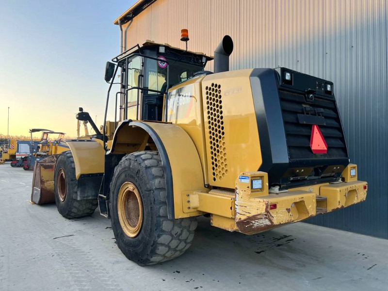Cat 966M - Wheel loader: picture 2 Cat 966M - Wheel loader: picture 2