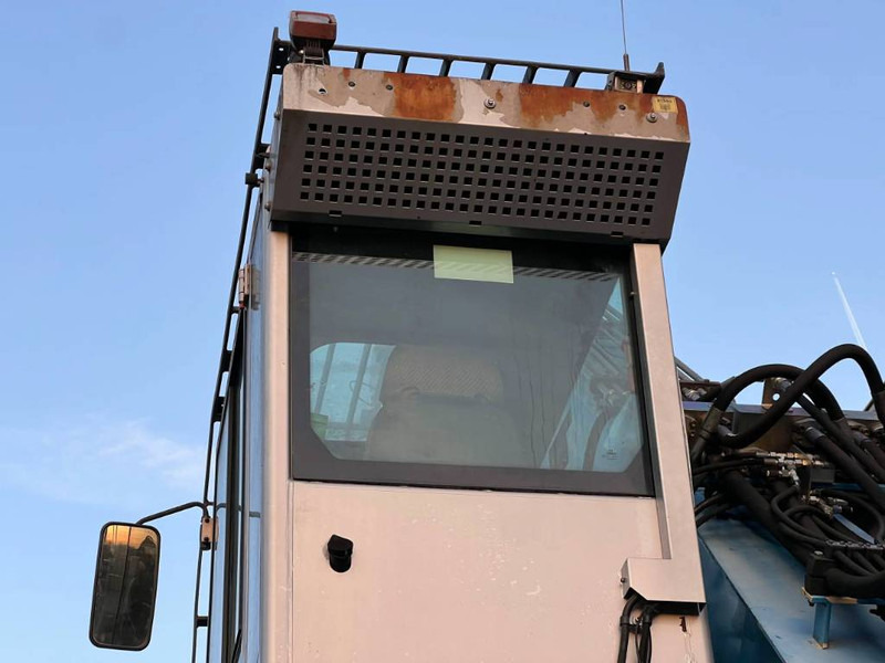 Waste/ Industry handler for transportation of garbage Fuchs MHL454: picture 13