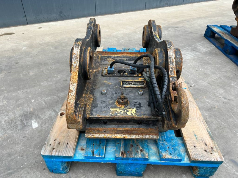 KLEPP MEK KM70 - S70- 323D - Quick coupler for Construction machinery: picture 2 KLEPP MEK KM70 - S70- 323D - Quick coupler for Construction machinery: picture 2