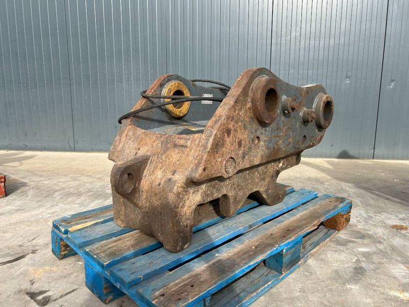 Miller Caterpillar 330C / 330D / 336D / 336E / 336F Geit - Quick coupler for Construction machinery: picture 1 Miller Caterpillar 330C / 330D / 336D / 336E / 336F Geit - Quick coupler for Construction machinery: picture 1