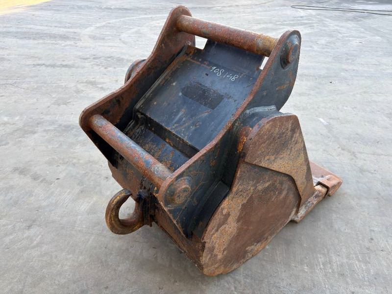 OilQuick OQ70/55 - Bucket for Construction machinery: picture 4 OilQuick OQ70/55 - Bucket for Construction machinery: picture 4