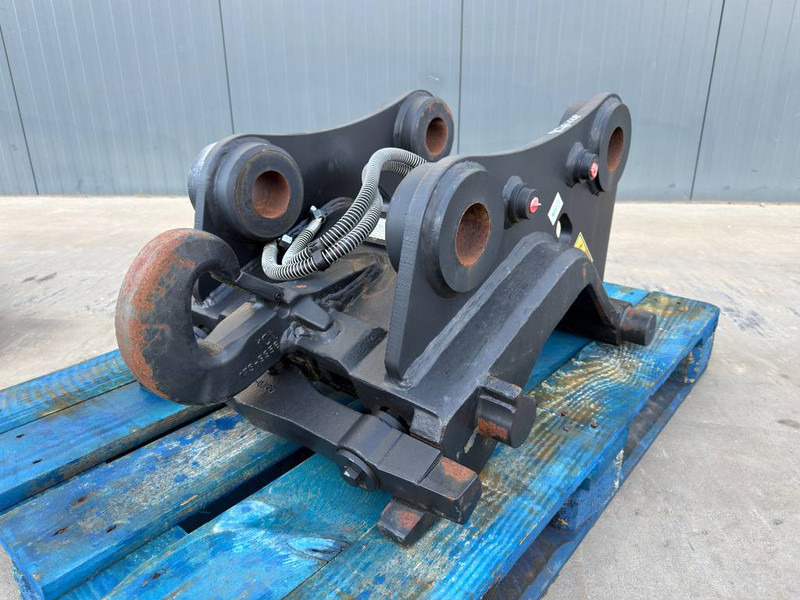 Verachtert CW20 - M312 / M314F / M315D / M315F / M316C / M316 - Quick coupler for Construction machinery: picture 1 Verachtert CW20 - M312 / M314F / M315D / M315F / M316C / M316 - Quick coupler for Construction machinery: picture 1