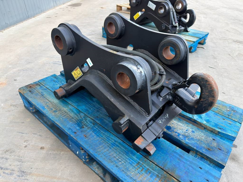 Verachtert CW20 - M315D / M315F / M316C / M316D / M316F / M3 - Quick coupler for Construction machinery: picture 3 Verachtert CW20 - M315D / M315F / M316C / M316D / M316F / M3 - Quick coupler for Construction machinery: picture 3