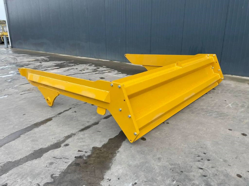 Volvo A25G - Tail lift for Construction machinery: picture 2 Volvo A25G - Tail lift for Construction machinery: picture 2