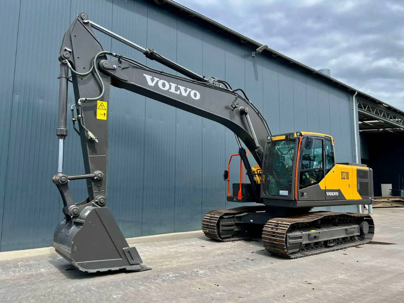 Volvo EC210 - Crawler excavator: picture 1 Volvo EC210 - Crawler excavator: picture 1