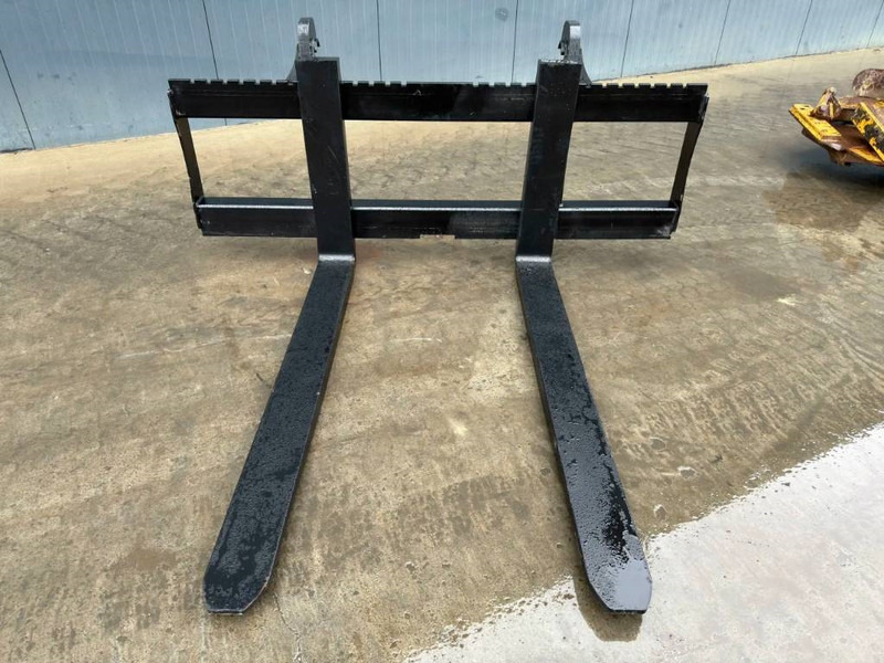 Volvo ISO / Lundberg L70 - Forks for Construction machinery: picture 2 Volvo ISO / Lundberg L70 - Forks for Construction machinery: picture 2