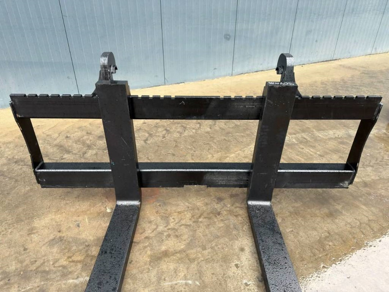 Volvo ISO / Lundberg L90 - Forks for Construction machinery: picture 3 Volvo ISO / Lundberg L90 - Forks for Construction machinery: picture 3