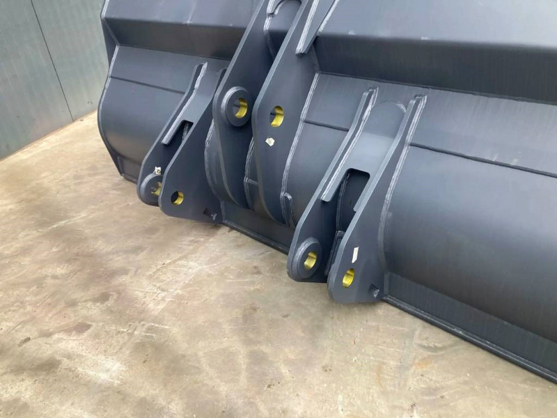 Volvo L110H - Bucket for Construction machinery: picture 4 Volvo L110H - Bucket for Construction machinery: picture 4