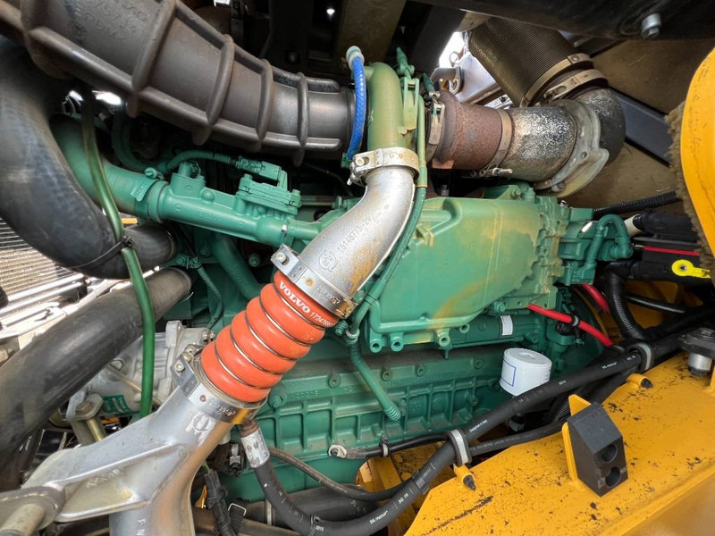 Volvo L90H - Wheel loader: picture 5 Volvo L90H - Wheel loader: picture 5