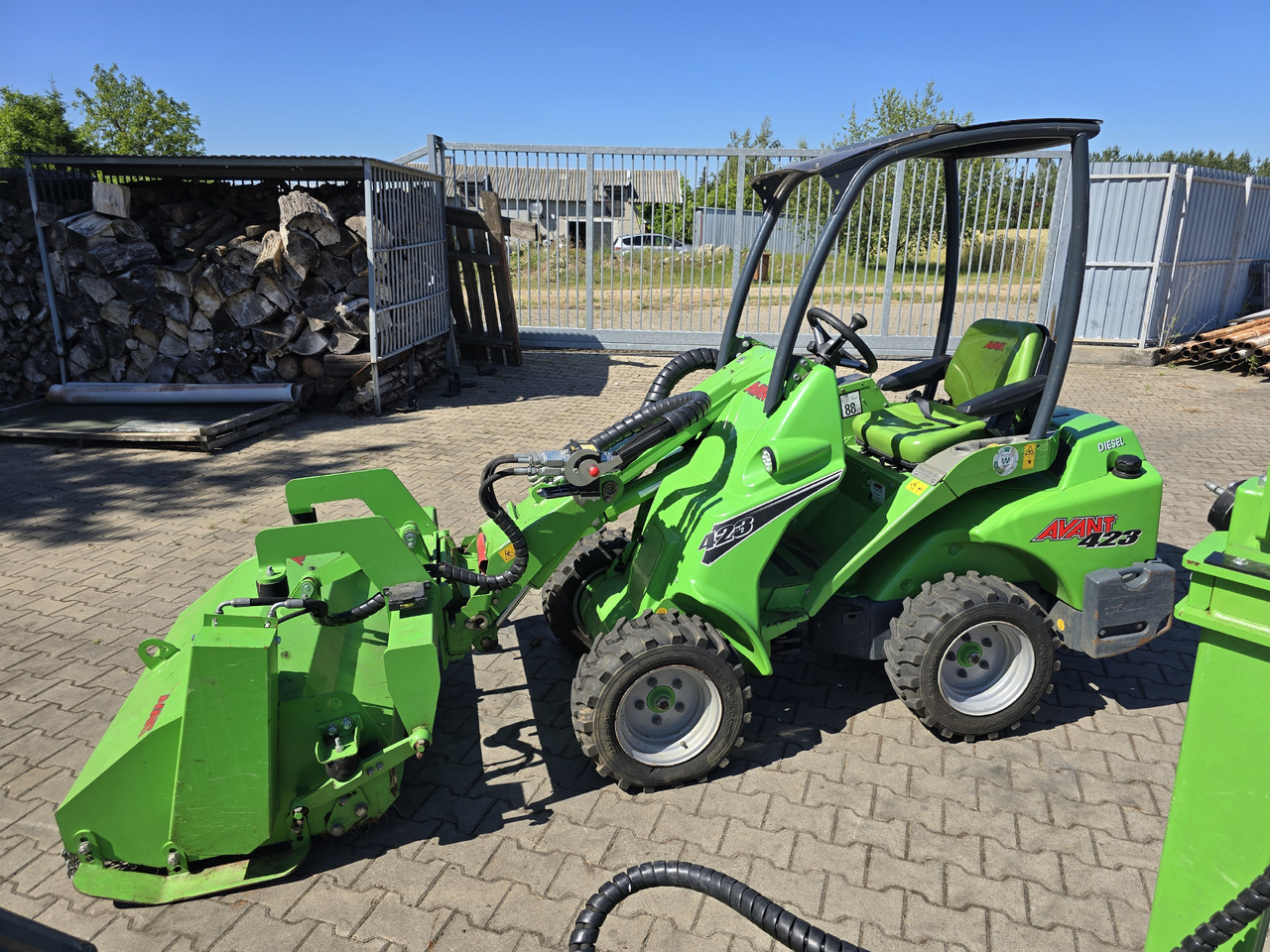 AVANT 423 - Skid steer loader: picture 3 AVANT 423 - Skid steer loader: picture 3