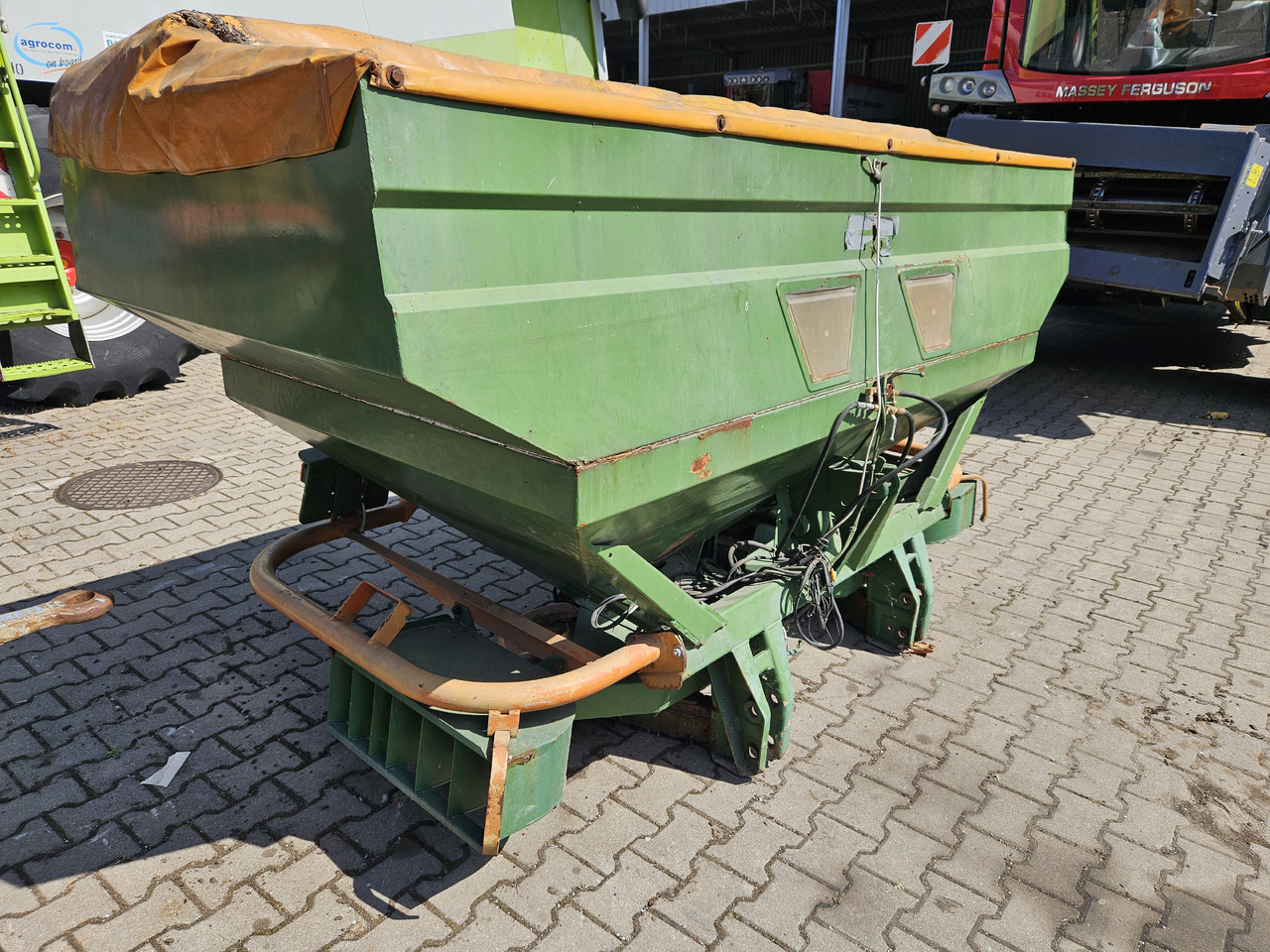 Amazone - Slurry injector: picture 4 Amazone - Slurry injector: picture 4