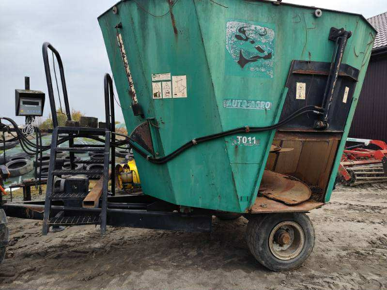 Auto-Agro T-011 - Forage mixer wagon: picture 1 Auto-Agro T-011 - Forage mixer wagon: picture 1