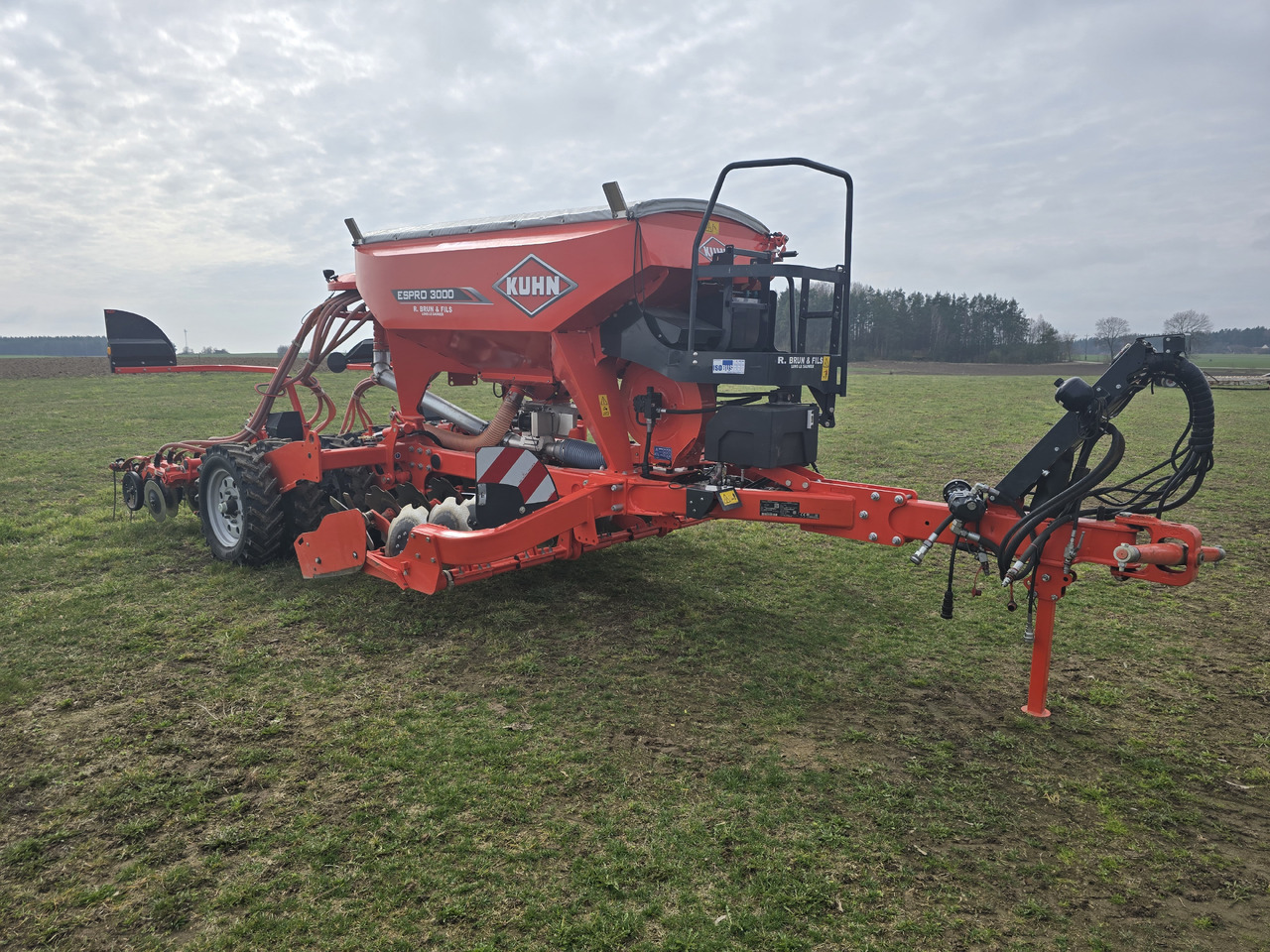 KUHN ESPRO 3000 VFB - Combine seed drill: picture 2 KUHN ESPRO 3000 VFB - Combine seed drill: picture 2