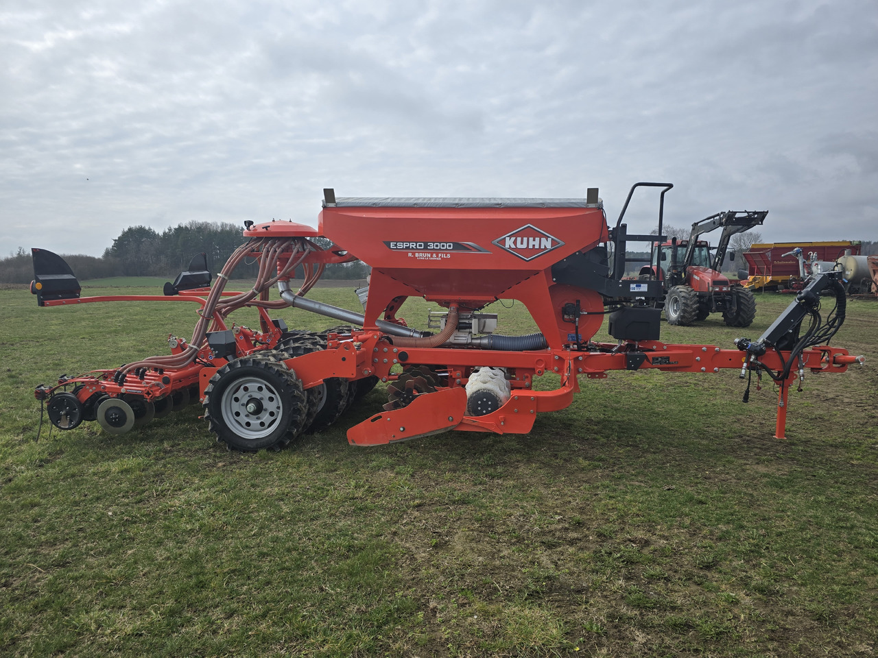 KUHN ESPRO 3000 VFB - Combine seed drill: picture 3 KUHN ESPRO 3000 VFB - Combine seed drill: picture 3