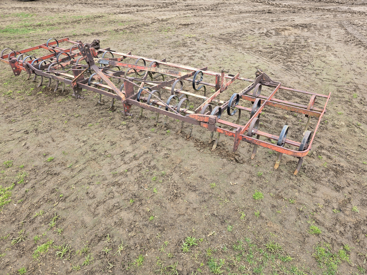 MASSEY-FERGUSON MASSEY-FERGUSON 4-25 - Cultivator: picture 1 MASSEY-FERGUSON MASSEY-FERGUSON 4-25 - Cultivator: picture 1