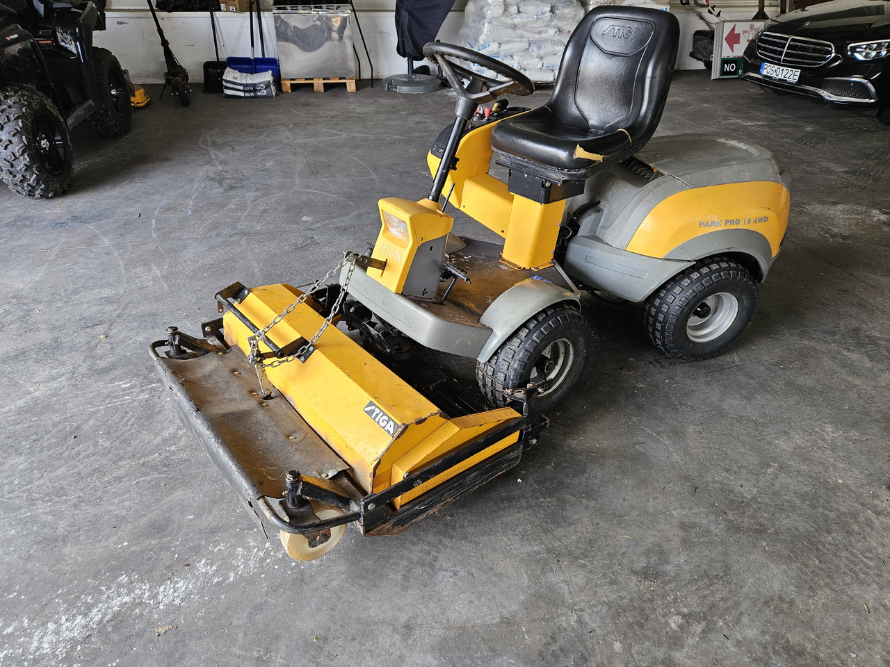 Stiga Park Pro 16 4WD - Garden mower: picture 2 Stiga Park Pro 16 4WD - Garden mower: picture 2