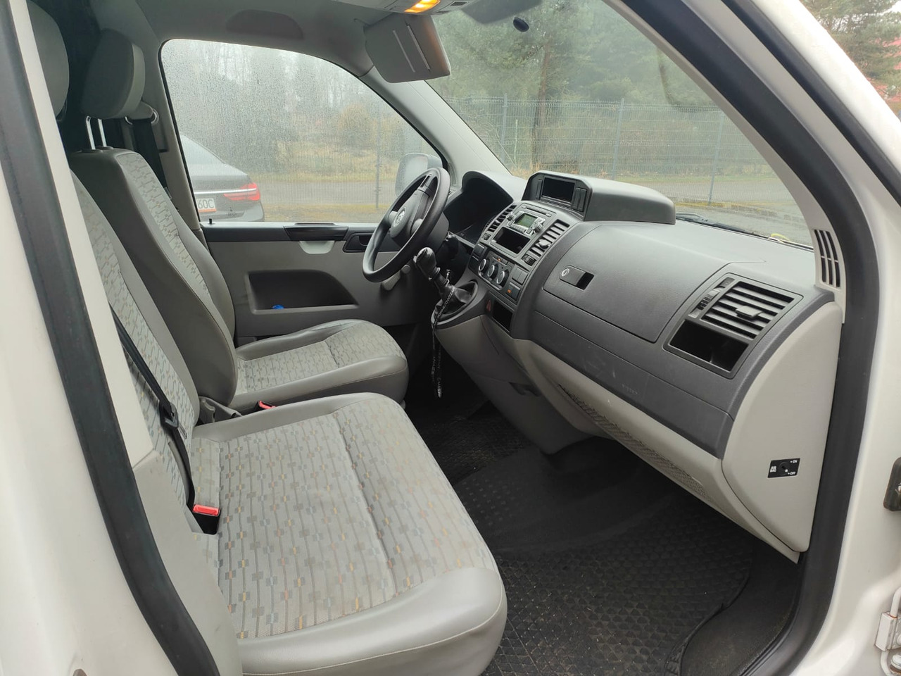 Volkswagen Transporter T 5.1 - Car: picture 4 Volkswagen Transporter T 5.1 - Car: picture 4