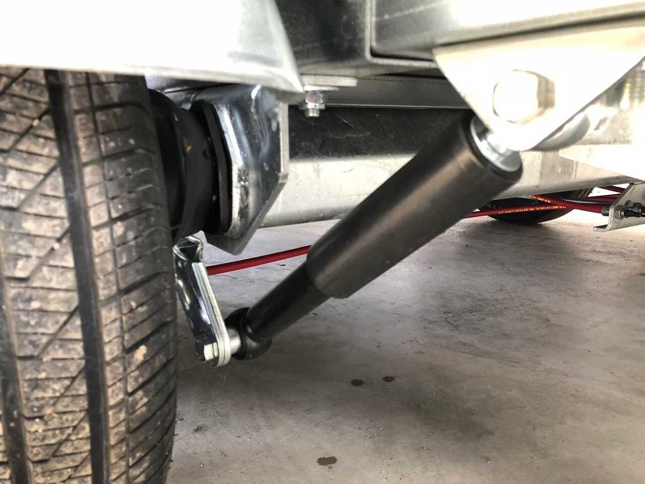 Closed box trailer BLYSS F2030HTD Aeroschräge Kofferanhänger: picture 25 Closed box trailer BLYSS F2030HTD Aeroschräge Kofferanhänger: picture 25