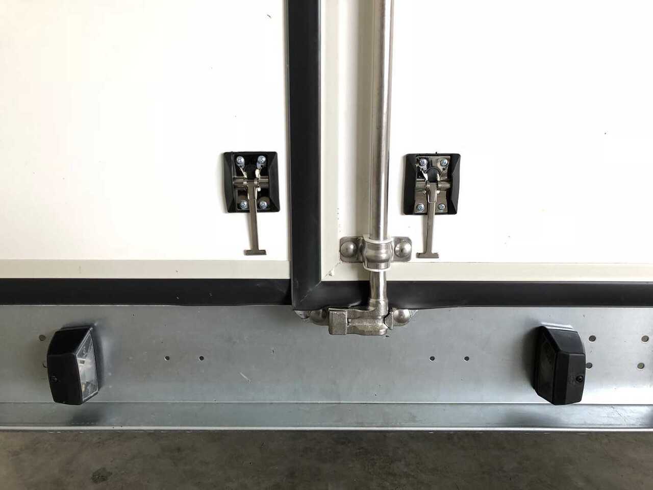 Closed box trailer BLYSS F2030HTD Aeroschräge Kofferanhänger: picture 15 Closed box trailer BLYSS F2030HTD Aeroschräge Kofferanhänger: picture 15