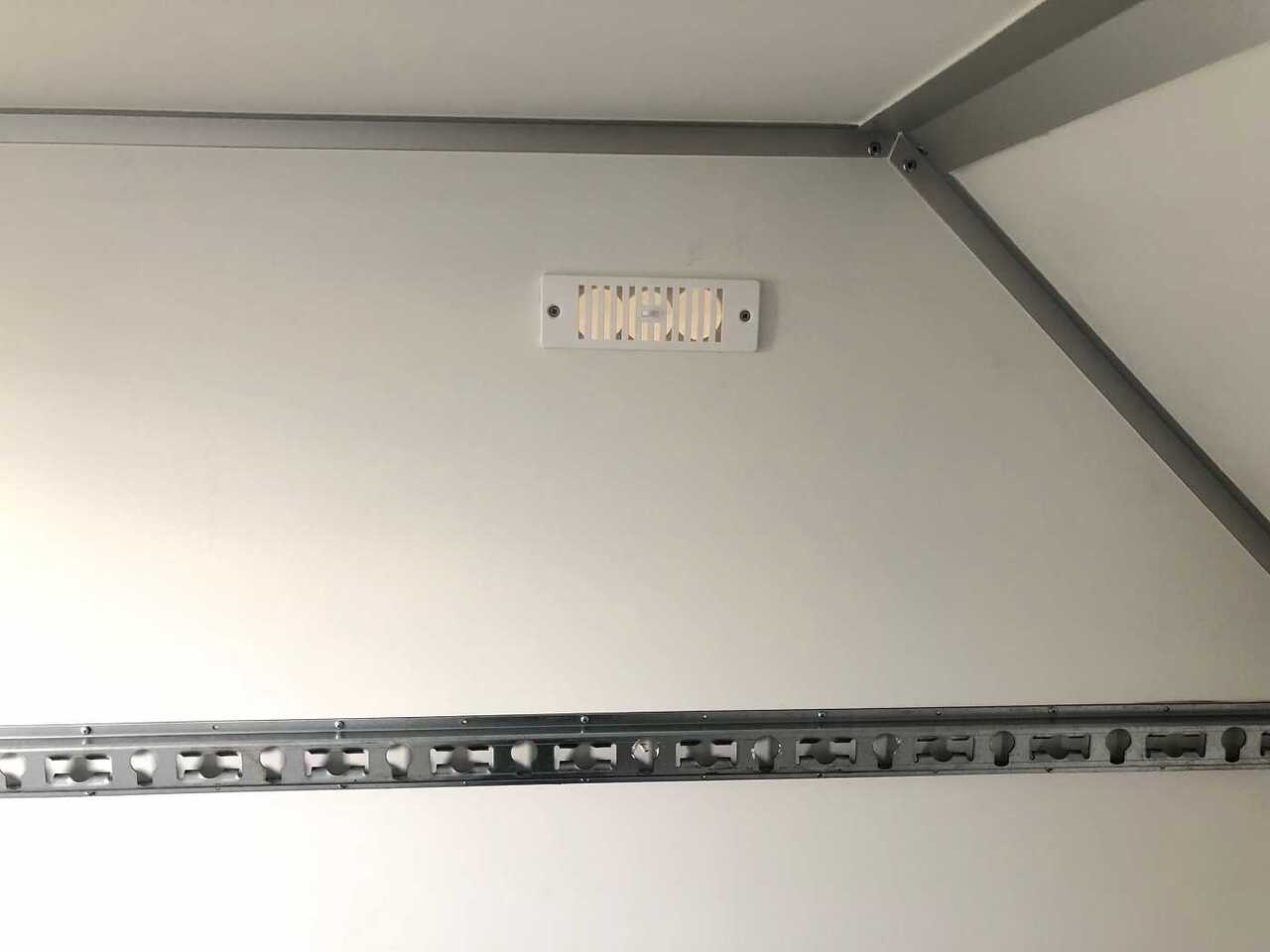 Closed box trailer BLYSS F2030HTD Aeroschräge Kofferanhänger: picture 17 Closed box trailer BLYSS F2030HTD Aeroschräge Kofferanhänger: picture 17