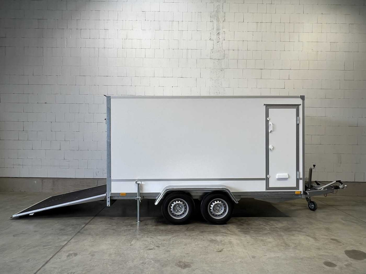Closed box trailer BLYSS F2736HTD Rampe Seitentür Kofferanhänger: picture 7 Closed box trailer BLYSS F2736HTD Rampe Seitentür Kofferanhänger: picture 7