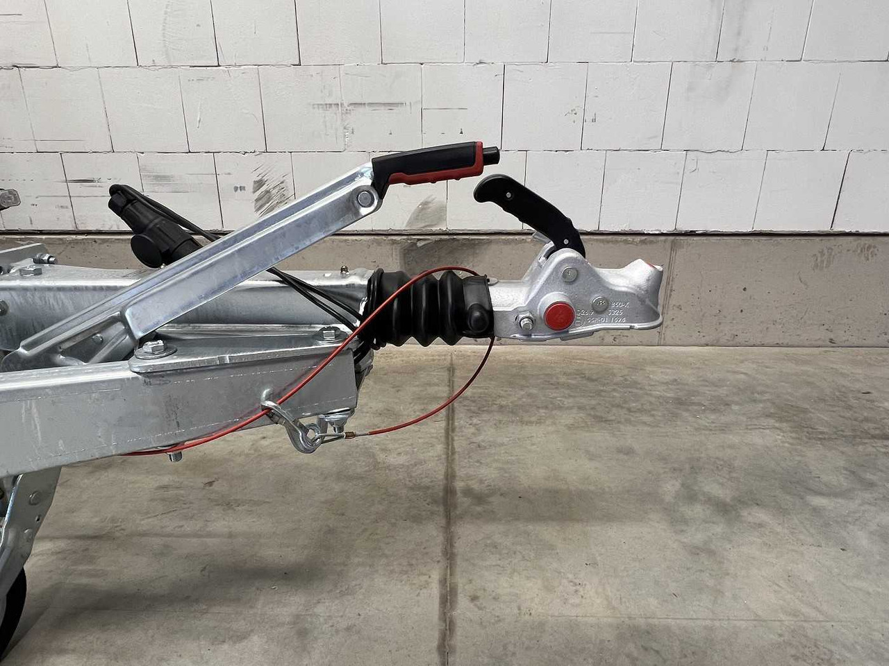 Closed box trailer BLYSS F2736HTD Rampe Seitentür Kofferanhänger: picture 20 Closed box trailer BLYSS F2736HTD Rampe Seitentür Kofferanhänger: picture 20