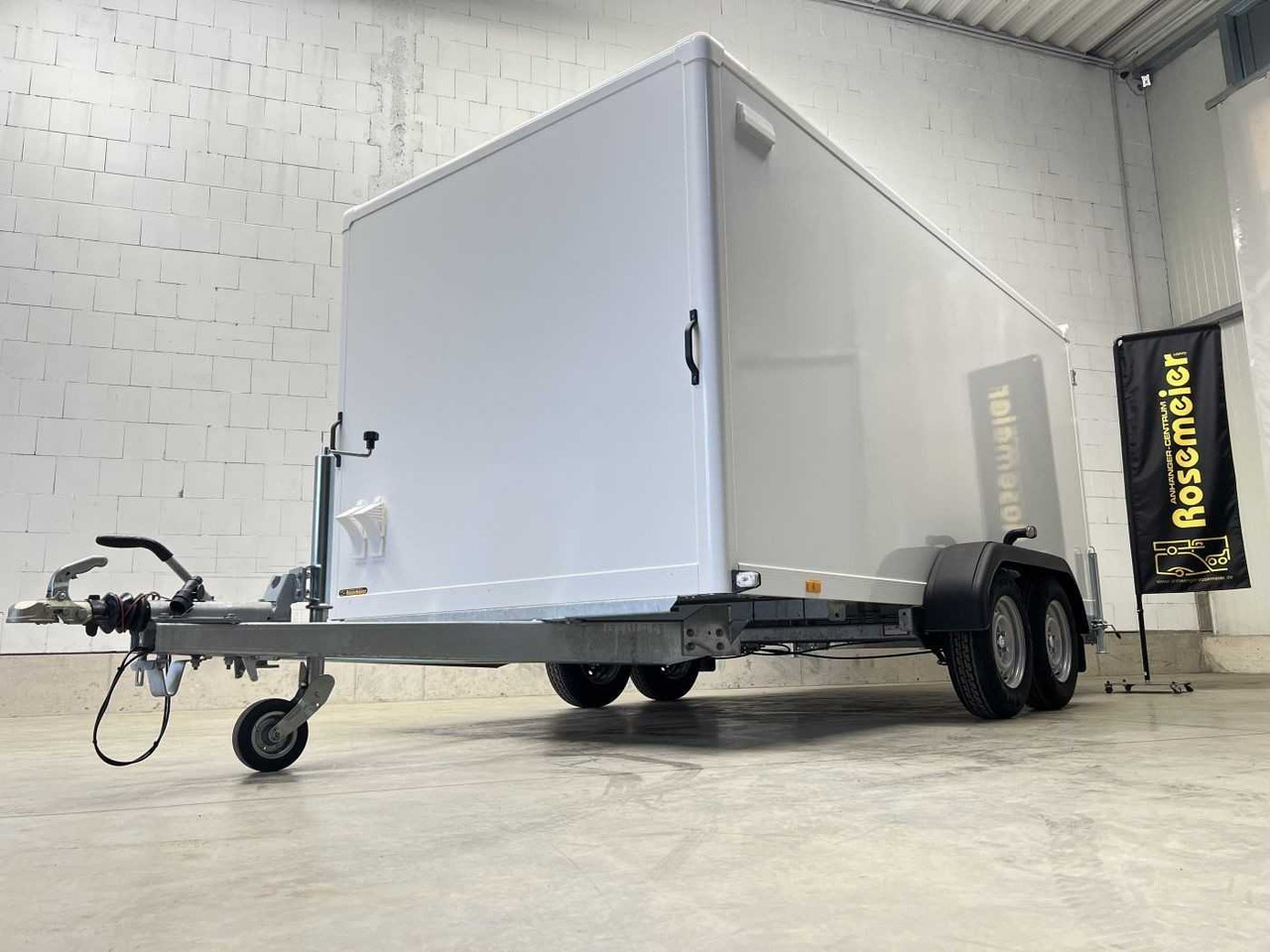 Closed box trailer BLYSS FS2740/180HTL Kofferanhänger: picture 25