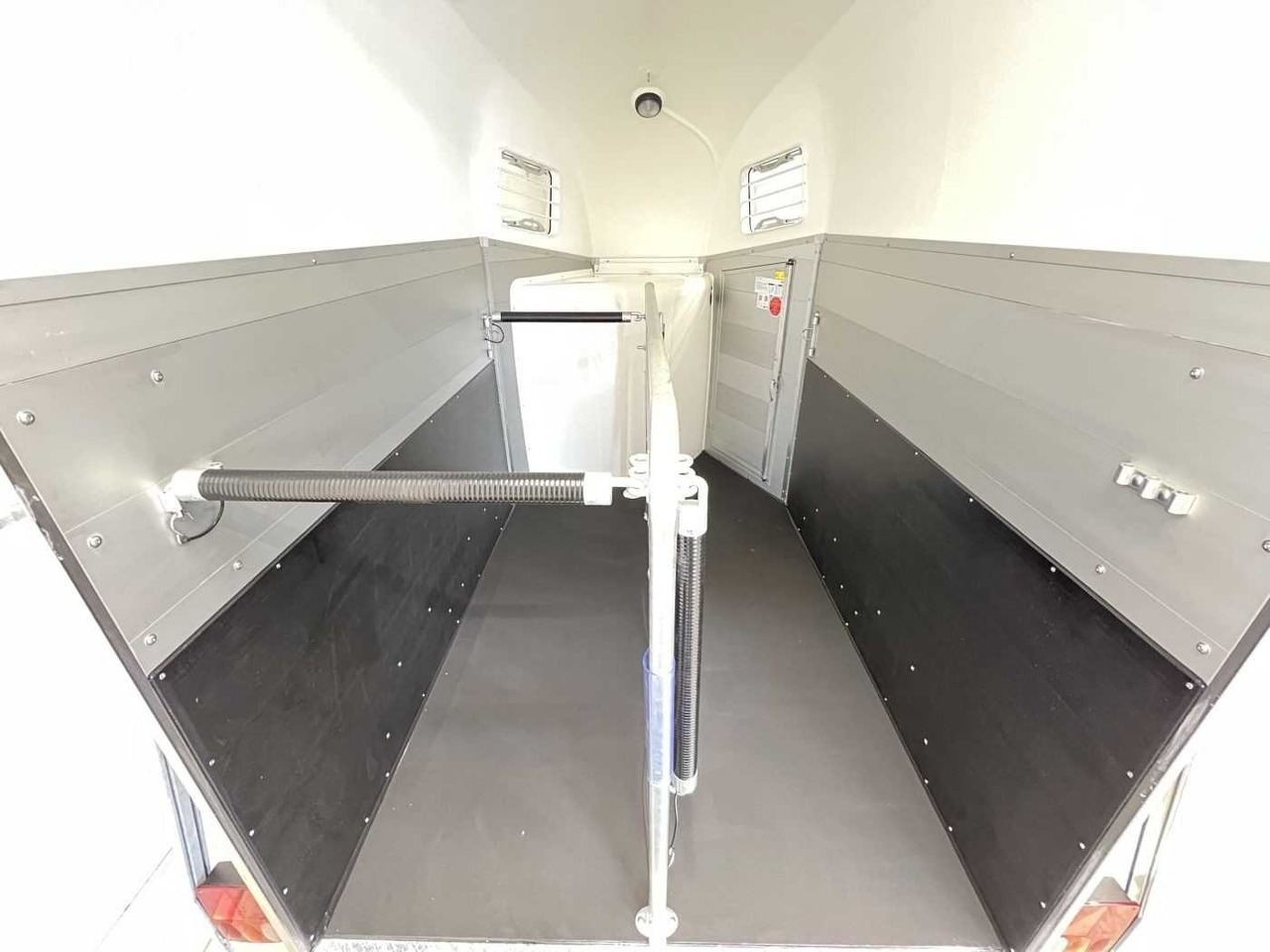 Horse trailer BOECKMANN Champion Esprit Eco Pferdeanhänger: picture 10