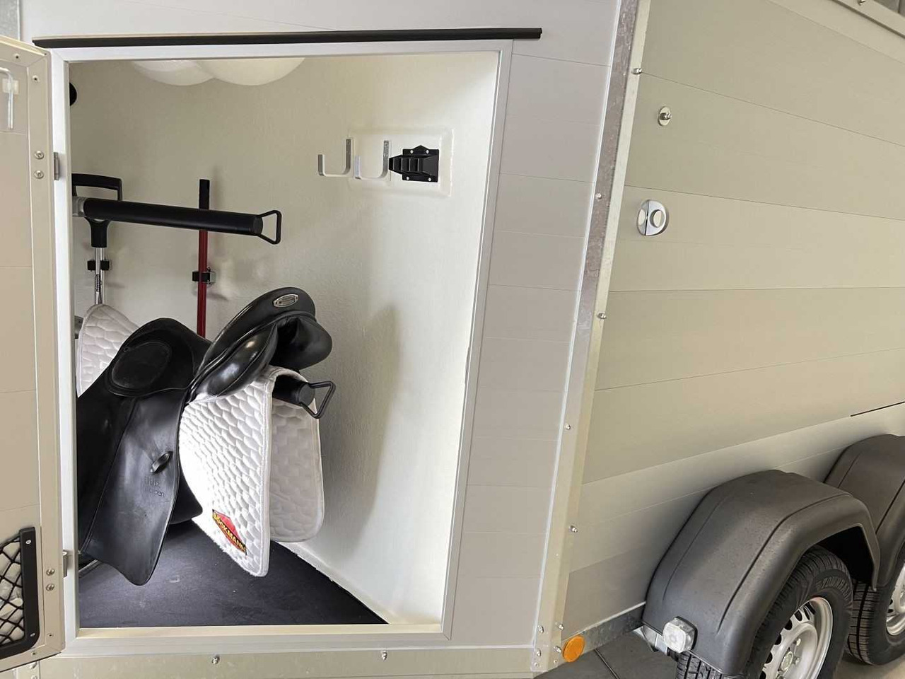 Horse trailer BOECKMANN Champion Esprit Eco Pferdeanhänger: picture 23