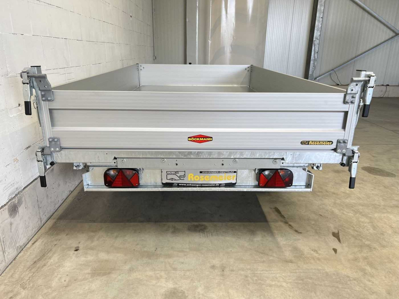 Tipper trailer BOECKMANN DK-AL 3218/27 P Eco Dreiseitenkipper: picture 10
