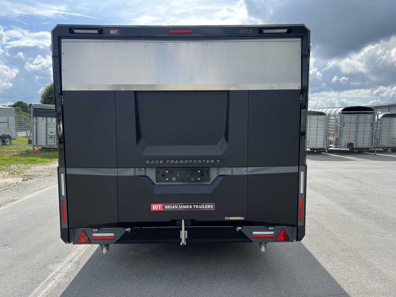 BRIAN_JAMES Race Transporter 7 Autotransporter geschlossen - Autotransporter trailer: picture 4 BRIAN_JAMES Race Transporter 7 Autotransporter geschlossen - Autotransporter trailer: picture 4