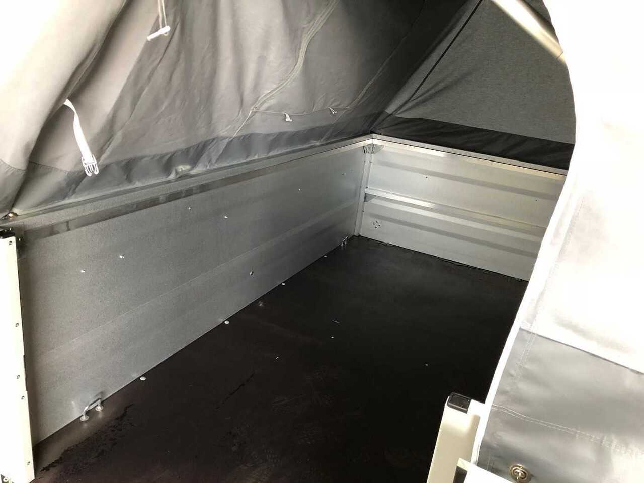 Closed box trailer TPV KT-EB3 Street Camper Campinganhänger Deckel: picture 13