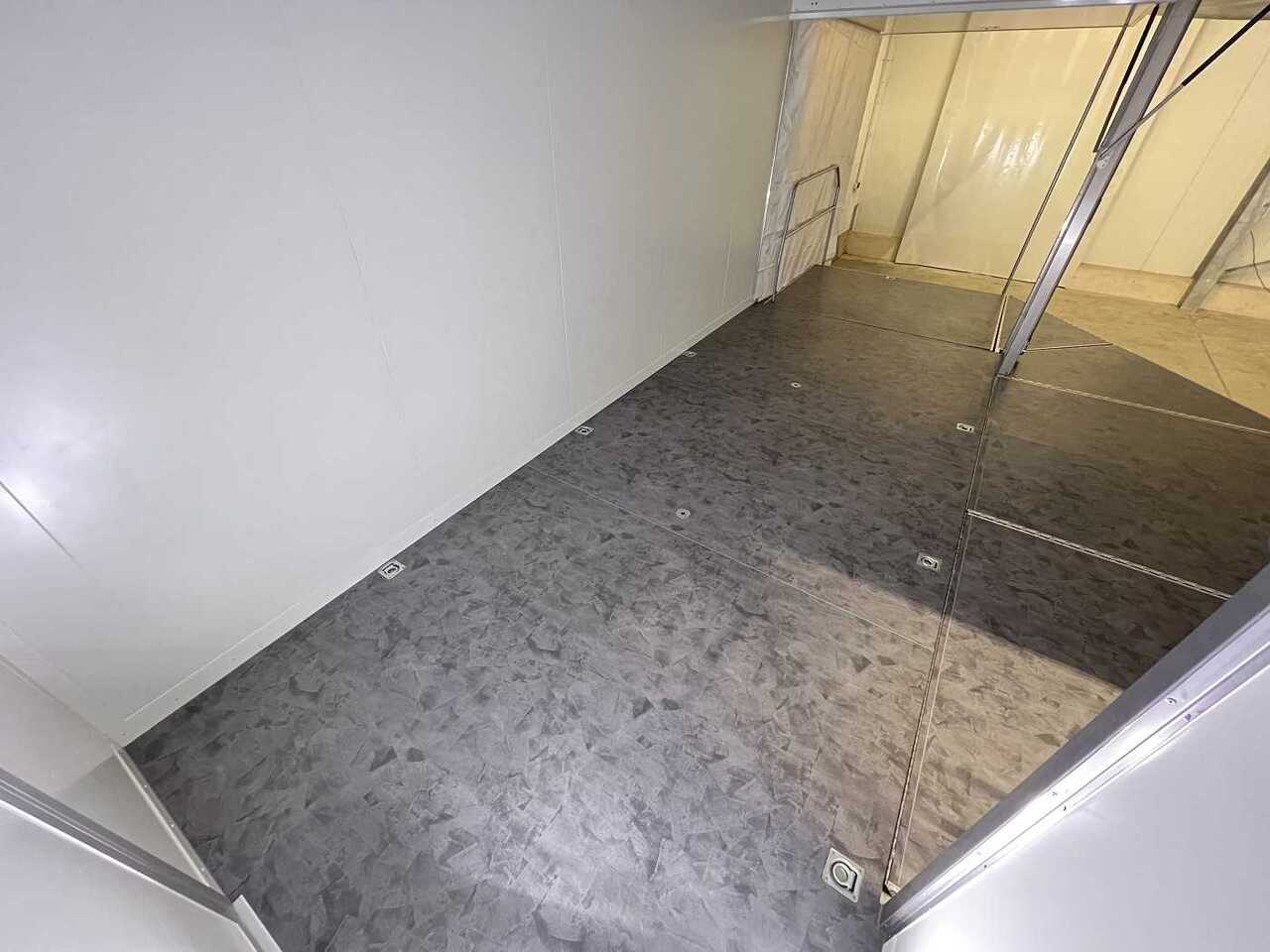Vending trailer VEZEKO HK F 30.6 SP Treppe+Podest Promotion Verkauf: picture 11