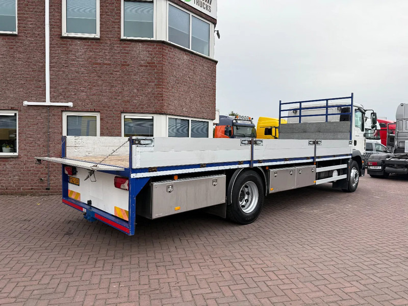 MAN TGM 18.280 TGM 18.280 4X2 manual gearbox / only 213tkm / New condition - Dropside/ Flatbed truck: picture 4 MAN TGM 18.280 TGM 18.280 4X2 manual gearbox / only 213tkm / New condition - Dropside/ Flatbed truck: picture 4