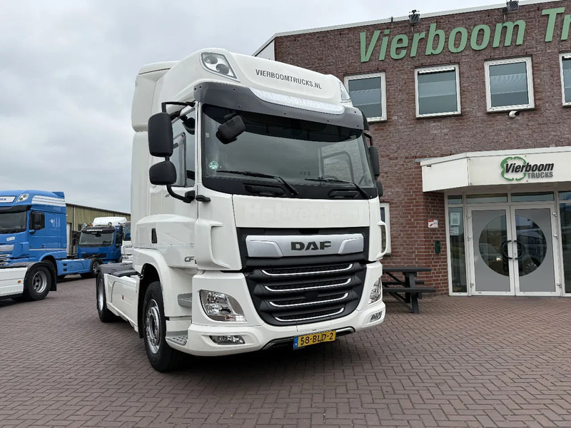 DAF CF 410 4X2 SPACECAB EURO6 DISTRIBUTIETREKKER MILIEUZONE DAF ONDERHOUD HOLLAND TRUCK!!! - Tractor unit: picture 1 DAF CF 410 4X2 SPACECAB EURO6 DISTRIBUTIETREKKER MILIEUZONE DAF ONDERHOUD HOLLAND TRUCK!!! - Tractor unit: picture 1