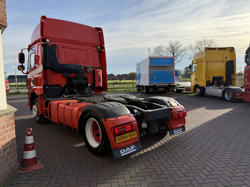 DAF CF 410 CF410 4X2 Spacecab / 1.05m schotelhoogte / Origineel 438.341km / TOP STAAT - Tractor unit: picture 4 DAF CF 410 CF410 4X2 Spacecab / 1.05m schotelhoogte / Origineel 438.341km / TOP STAAT - Tractor unit: picture 4