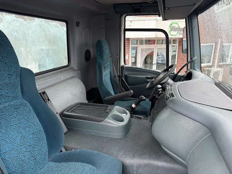 DAF CF 75.250 CF75-250 4X2 EURO3 MANUAL GEARBOX HOLLAND TRUCK - Tractor unit: picture 4 DAF CF 75.250 CF75-250 4X2 EURO3 MANUAL GEARBOX HOLLAND TRUCK - Tractor unit: picture 4