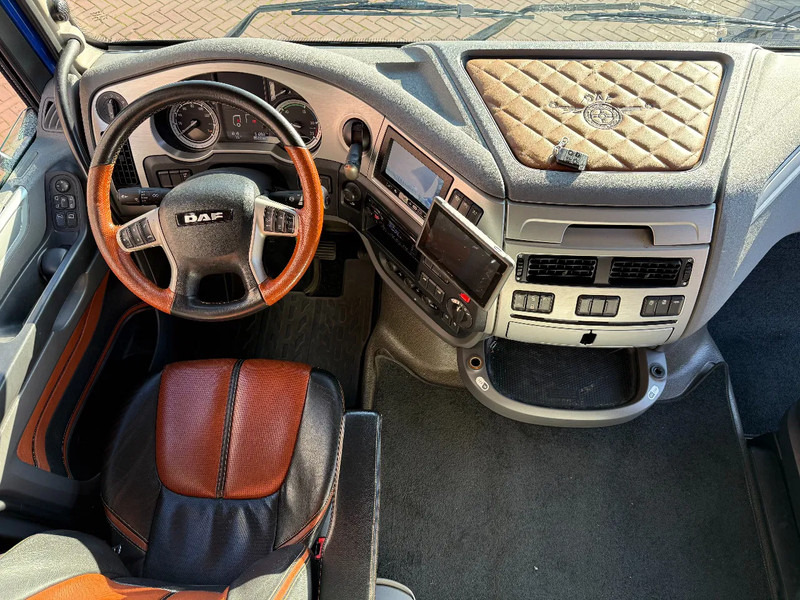 DAF XF 440 XF440 SSC / Night airco / Full leather interior / - Tractor unit: picture 4 DAF XF 440 XF440 SSC / Night airco / Full leather interior / - Tractor unit: picture 4