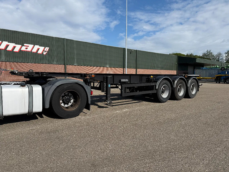 Van Hool Van Hool container chassis / SAF drum / 2x Lift Axle / tankcontainer - Container transporter/ Swap body semi-trailer: picture 4 Van Hool Van Hool container chassis / SAF drum / 2x Lift Axle / tankcontainer - Container transporter/ Swap body semi-trailer: picture 4