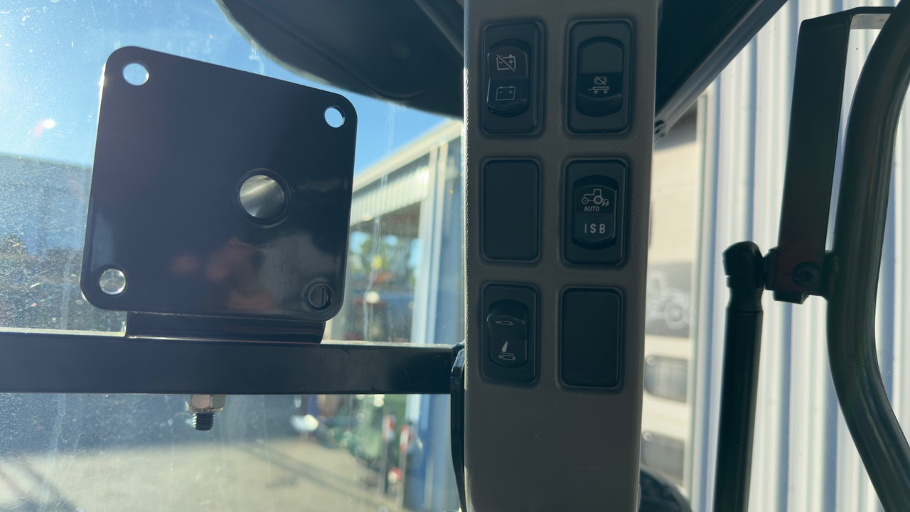 Case IH Puma 240 CVX RTK - Farm tractor: picture 3 Case IH Puma 240 CVX RTK - Farm tractor: picture 3