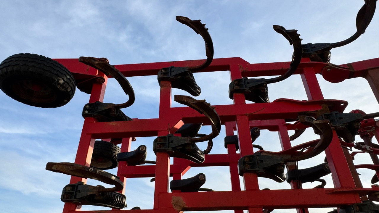 Horsch Tiger 8AS Reifenpacker TopRing - Cultivator: picture 4 Horsch Tiger 8AS Reifenpacker TopRing - Cultivator: picture 4