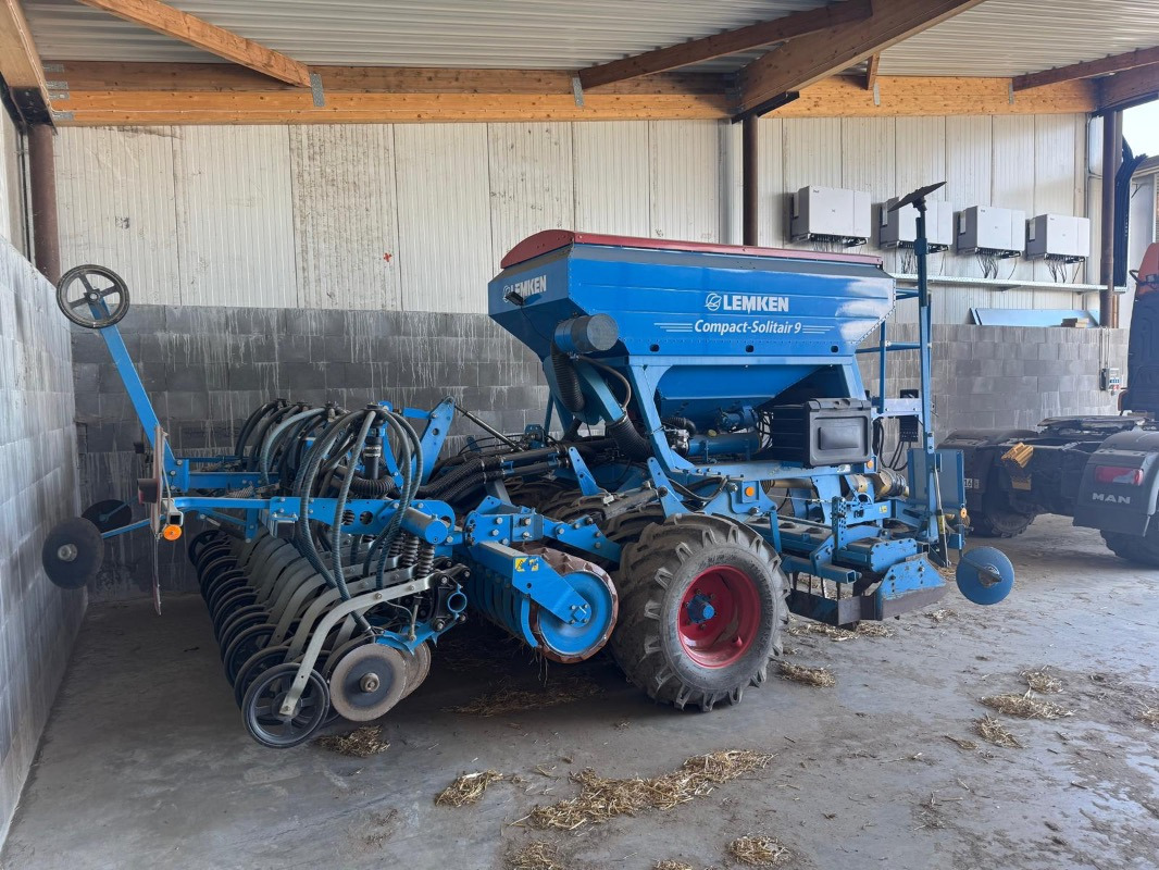 Lemken Compact Solitair 9/400 Zirkon 10 starr - Combine seed drill: picture 1 Lemken Compact Solitair 9/400 Zirkon 10 starr - Combine seed drill: picture 1