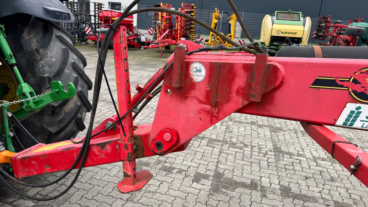 Leasing of Väderstad Carrier 1225 # CrossCutter#neue Steelrunner Väderstad Carrier 1225 # CrossCutter#neue Steelrunner: picture 16 Leasing of Väderstad Carrier 1225 # CrossCutter#neue Steelrunner Väderstad Carrier 1225 # CrossCutter#neue Steelrunner: picture 16