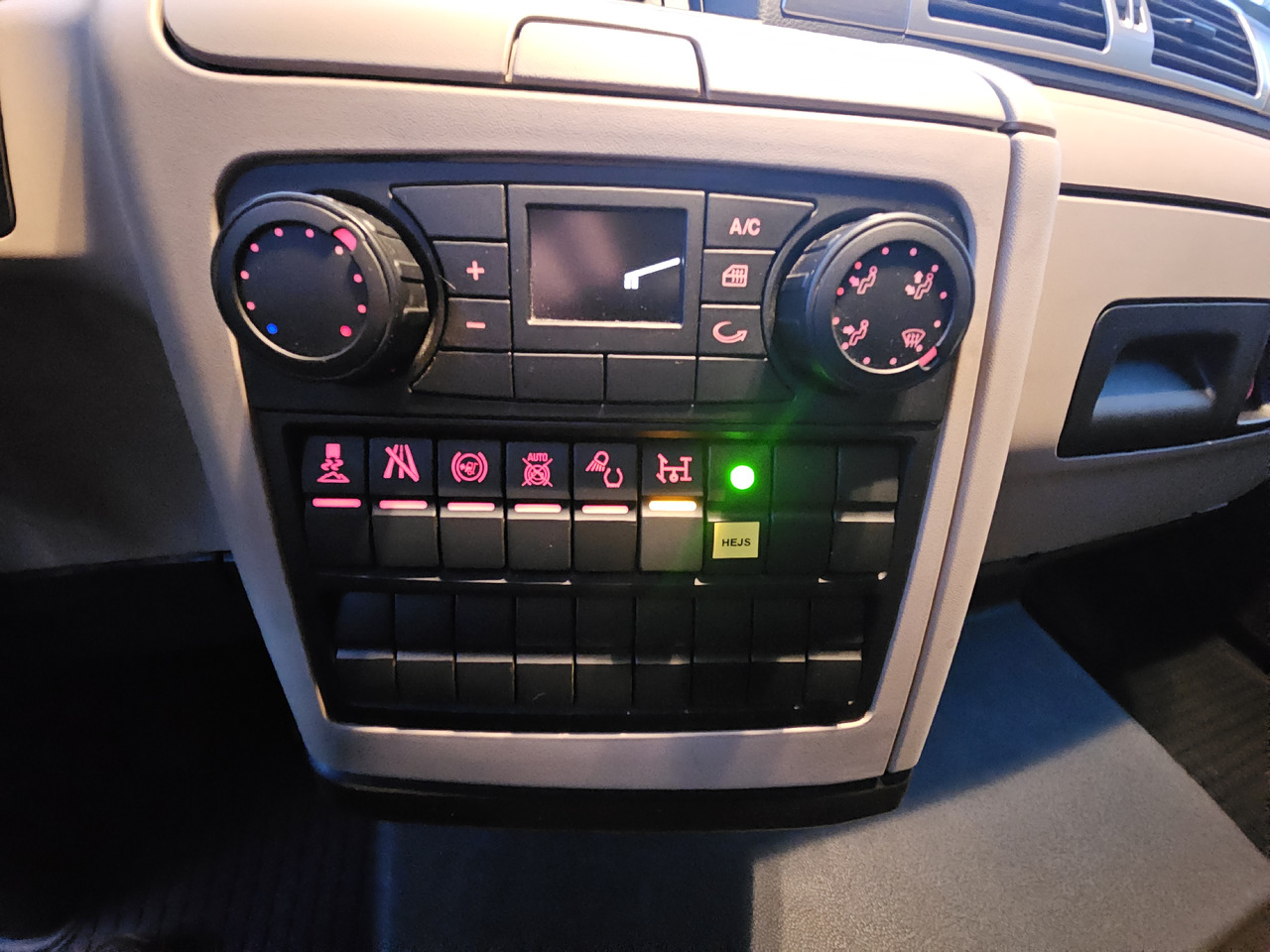 Hook lift truck MAN TGL 12.190 BL: picture 10