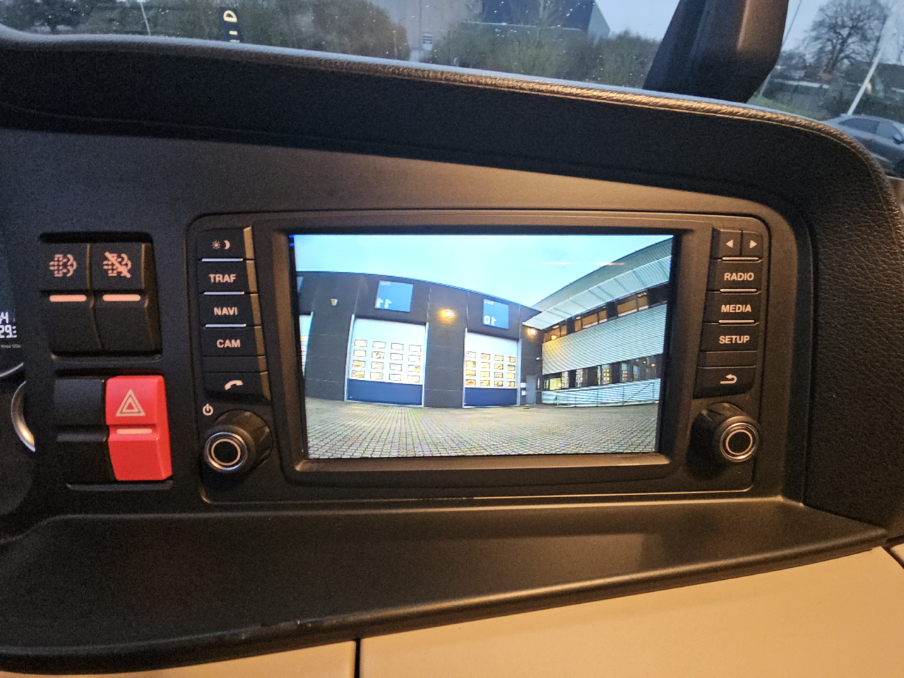 Hook lift truck MAN TGL 12.190 BL: picture 12