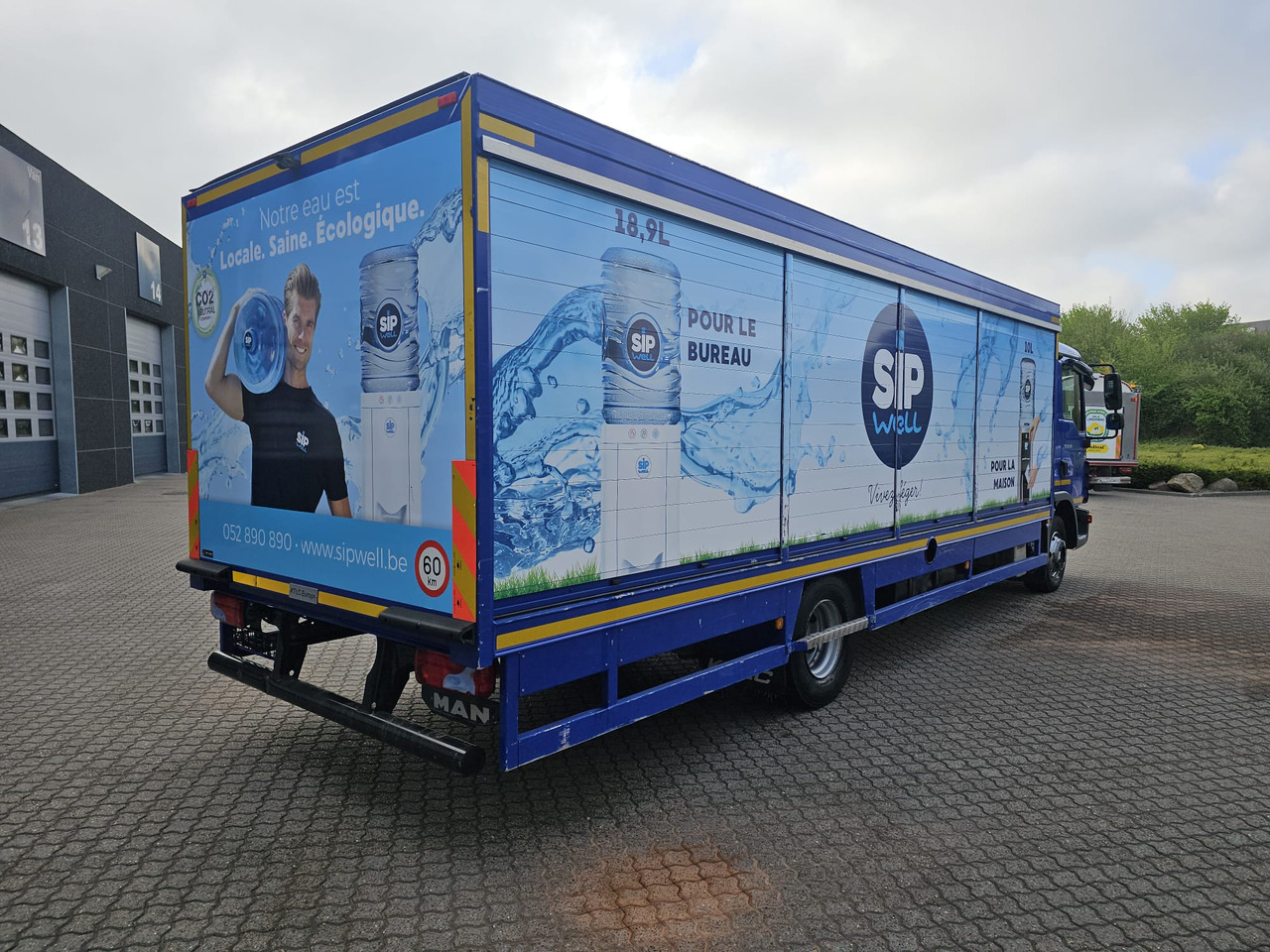 MAN TGL 12.190 - Box truck: picture 3 MAN TGL 12.190 - Box truck: picture 3